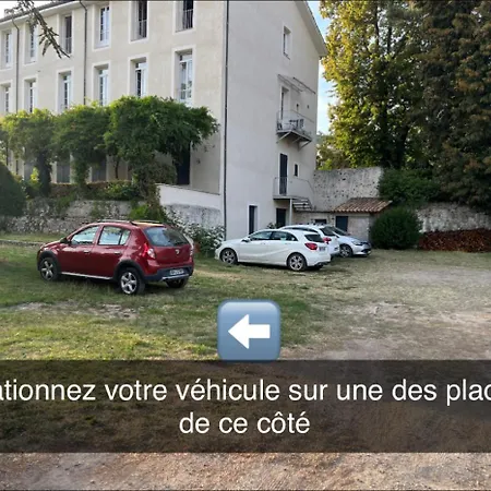Les Glycines, Au Calme Dans Batisse De Maitre Proche Du Centre Parking Gratuit Digne-les-Bains