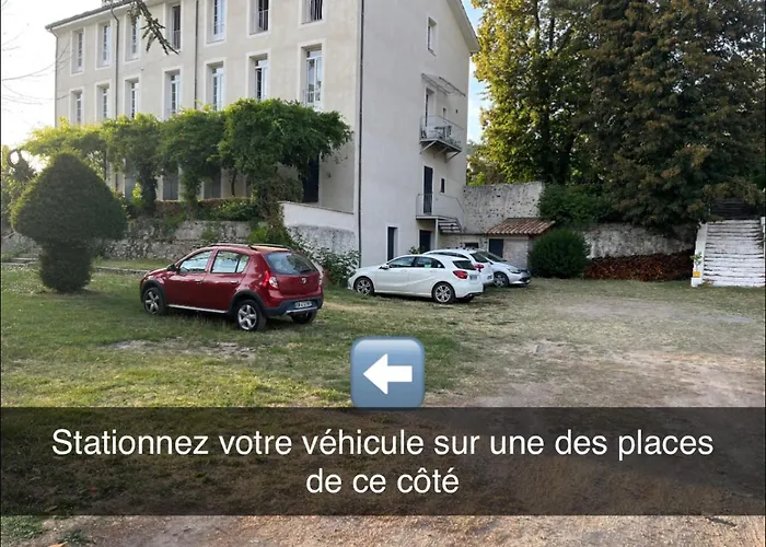 Les Glycines, Au Calme Dans Bâtisse De Maître Proche Du Centre Parking Gratuit Digne-les-Bains