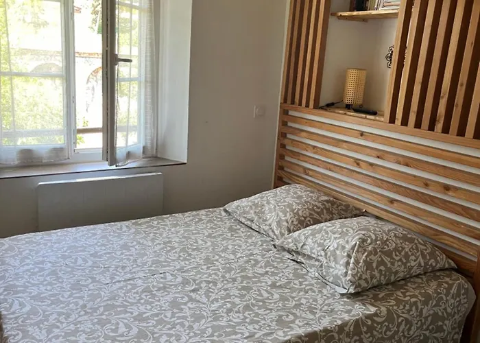 Appartement Les Glycines, Au Calme Dans Bâtisse De Maître Proche Du Centre Parking Gratuit Digne-les-Bains